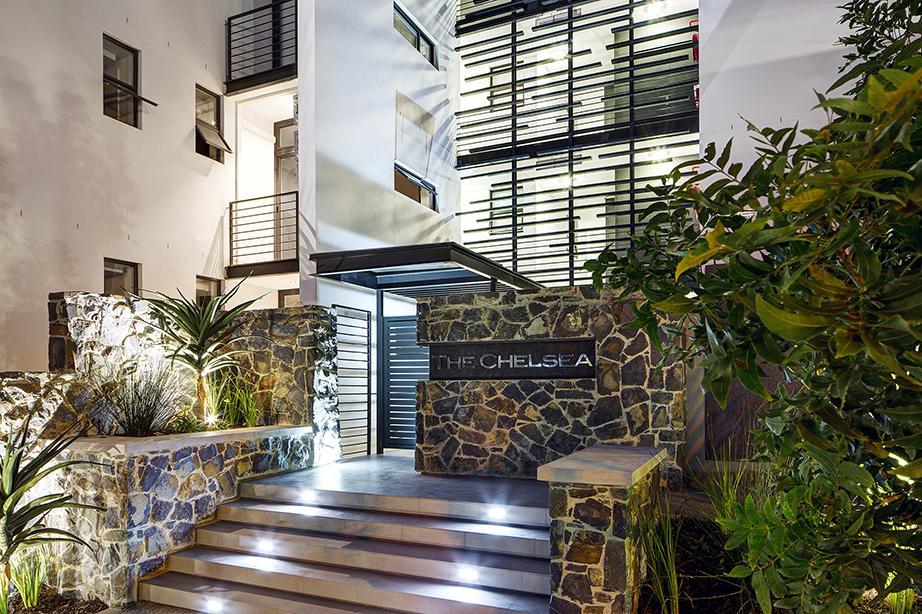 Chelsea Apartment *